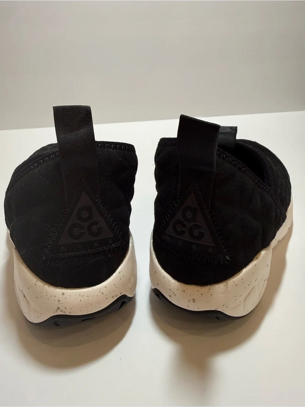 Nike ACG Moc 3.0 Black Slip-On Quilted Athletic Shoe Comfortable Everyday Wear